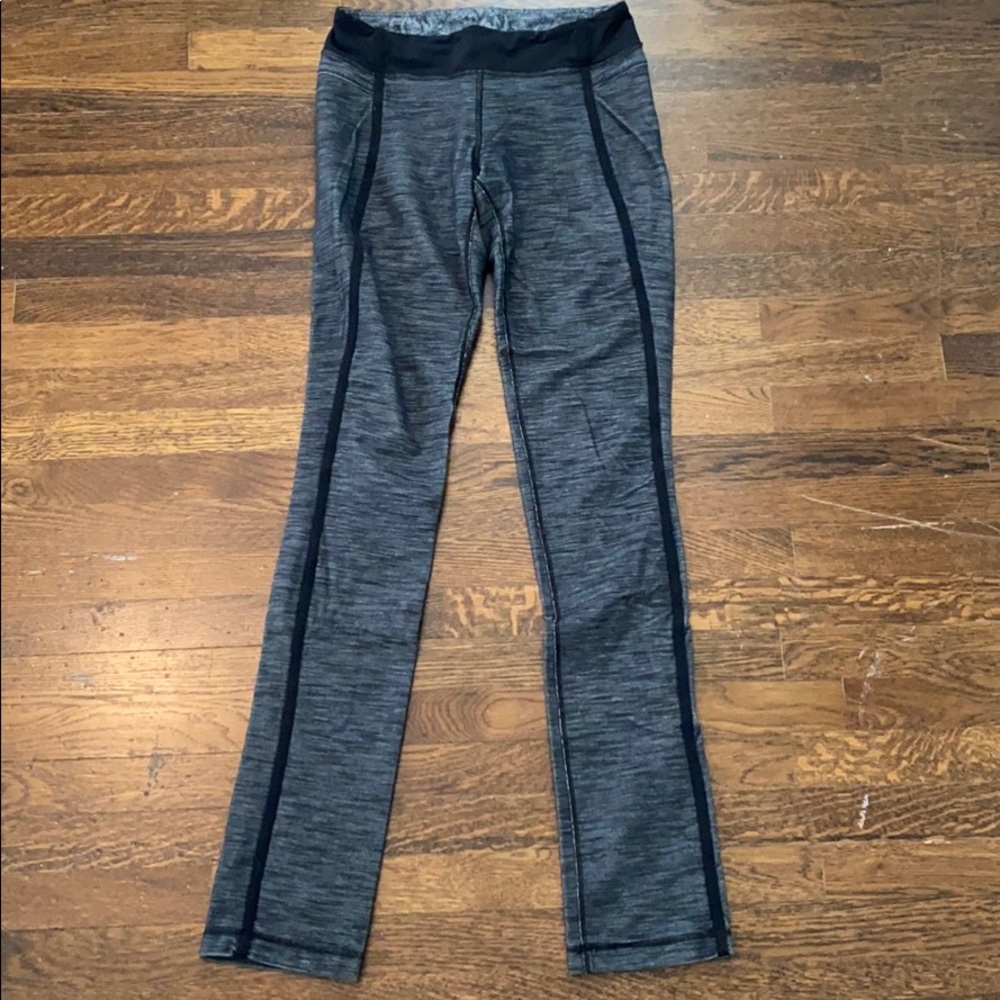 Lululemon grey yoga pants
